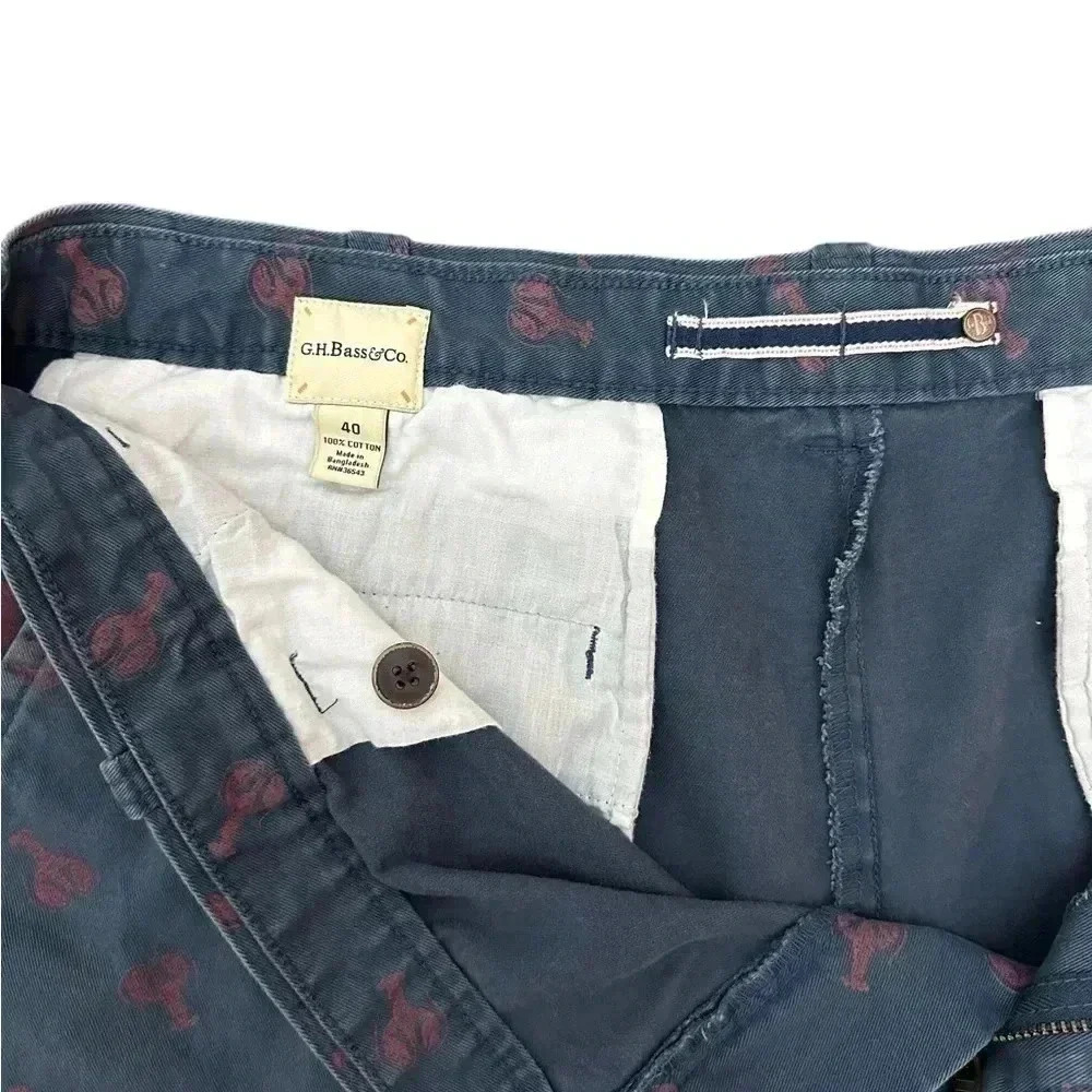 G.H. Bass & Co shorts with lobster print men’s size 40 - Picture 2 of 4